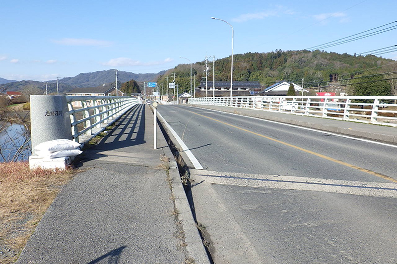 令和5年度:一般国道261号道路災害防除工事(新大橋・1工区)R6.9月完成