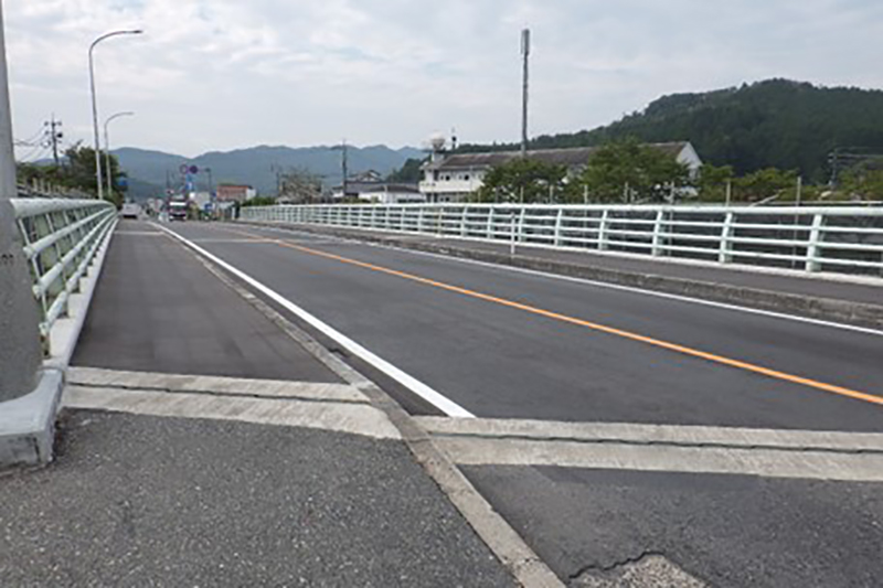 令和5年度:一般国道261号道路災害防除工事(新大橋・1工区)R6.9月完成